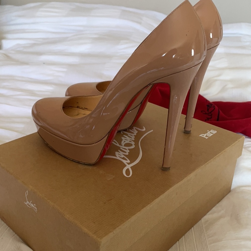 Christian Louboutin Bianca 140 Patent Nude